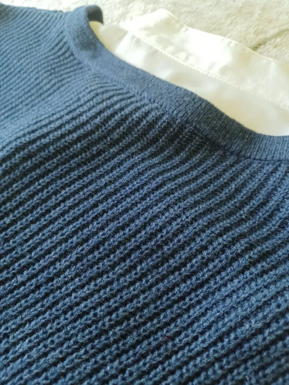 Simply Vera - Vera Wang faux 2-in-1 layered knit sweater and blouse Size PM